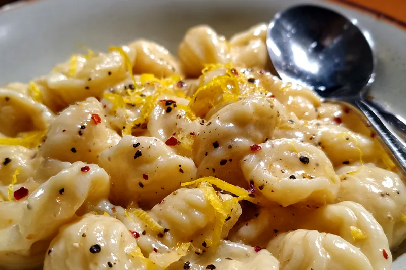 Cooking process for Creamy Garlic Lemon Pasta