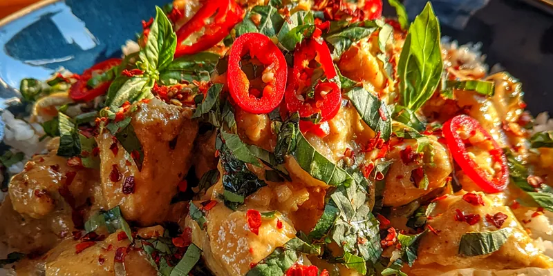 Spicy Coconut Basil Chicken